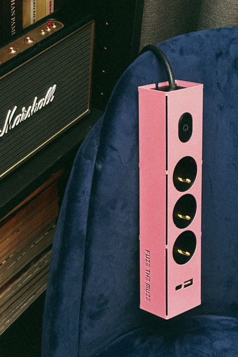 Muze 2.0 Synth Pink Hızlı Şarjlı Grup Priz - 3 metre