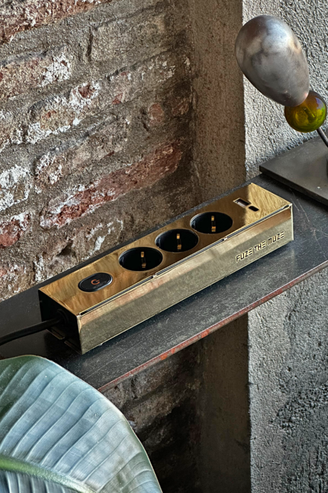 Muze 2.0 Gold Hızlı Şarjlı Grup Priz - 3 metre